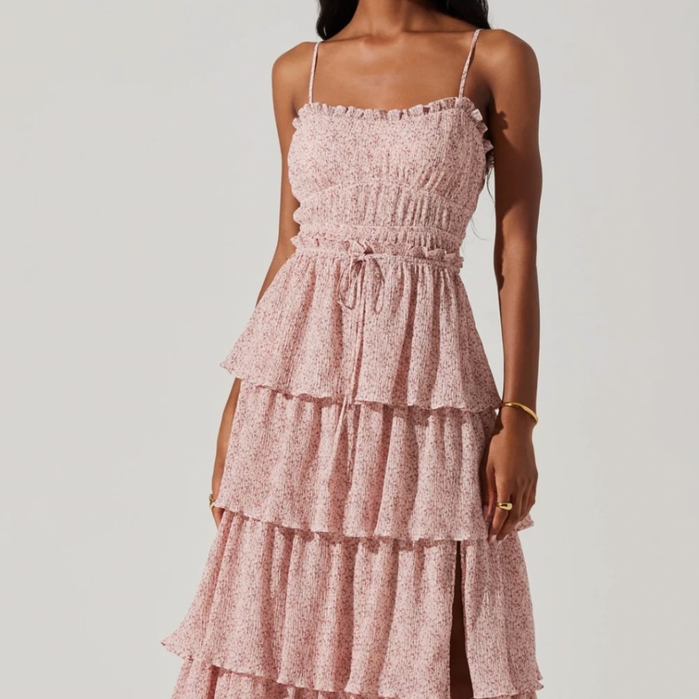 ASTR the label Harriet Tiered Maxi Dress - size small